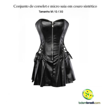 Conjunto de corselet e micro saia em couro sintético
